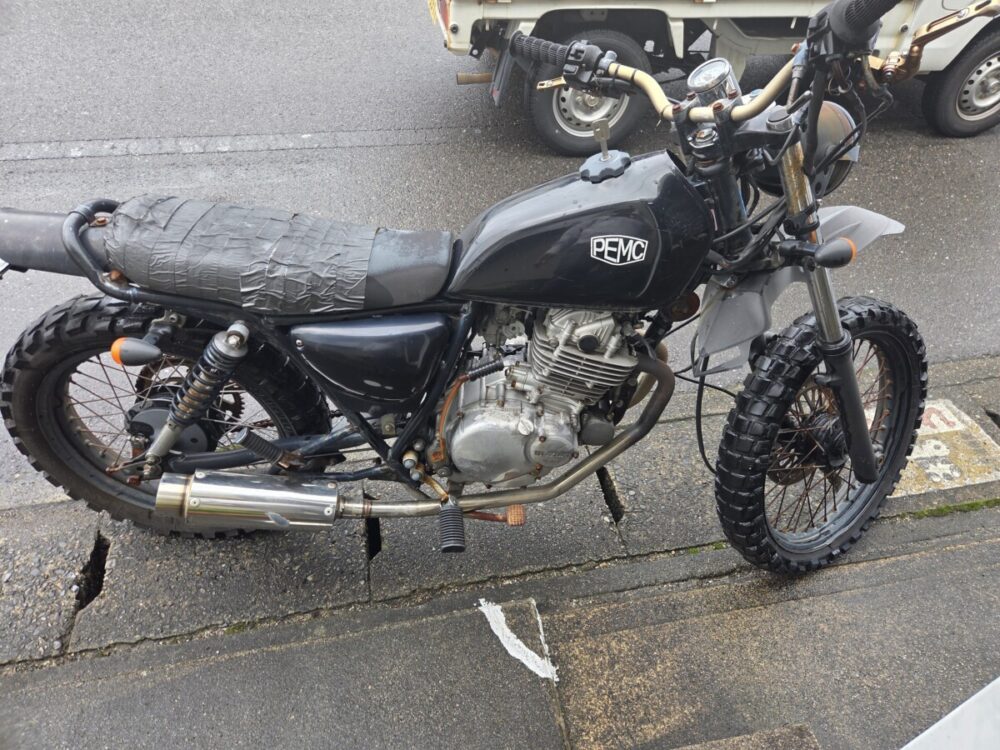 グラストラッカー２５０